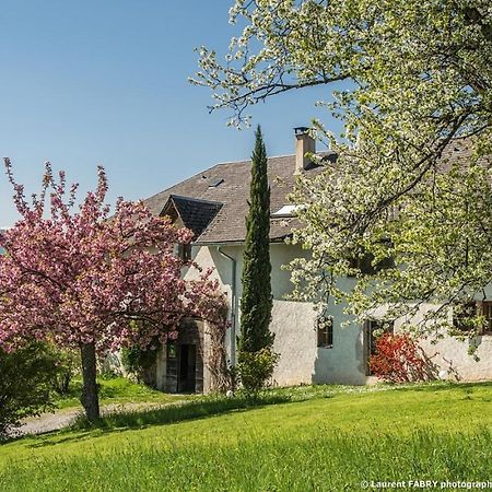 Gite Du Porche Saint-Jean-de-la-Porte ภายนอก รูปภาพ